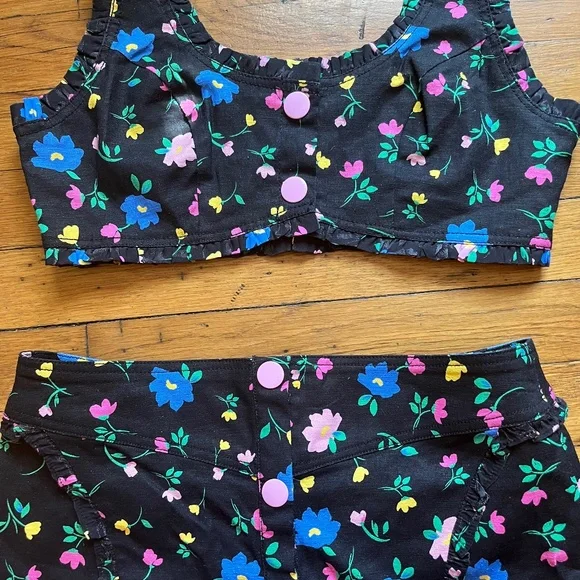 NWOT For Love & Lemons Cottagecore Black Floral Denim Button Up Short Set Size M - Picture 3 of 7
